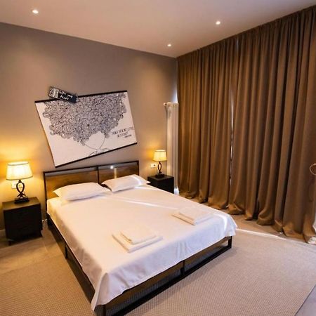 Casa Doner Rooms Craiova Bagian luar foto