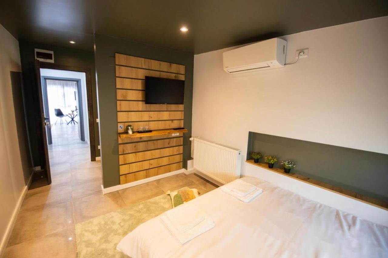 Casa Doner Rooms Craiova Bagian luar foto